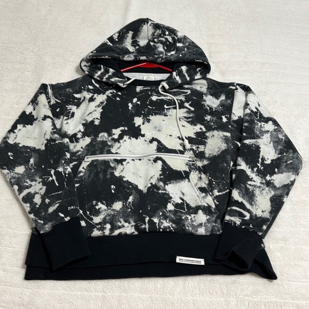 Nike Womens Black and White Hoodie